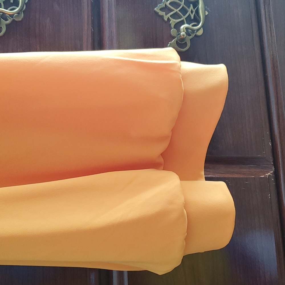 Good ysed condition razor back blouse - Picture 3 of 4